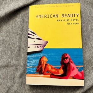 American beauty The A-List Novel by Zoey Dean, gossip girls, y2k book series